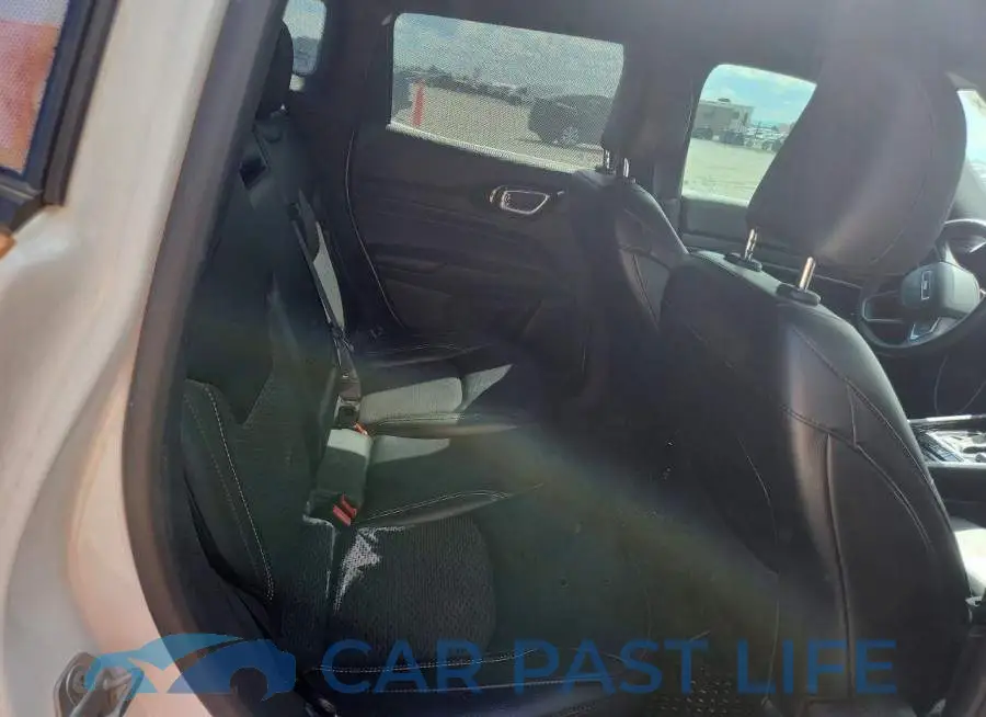 3C4NJDBN4PT515177# 11