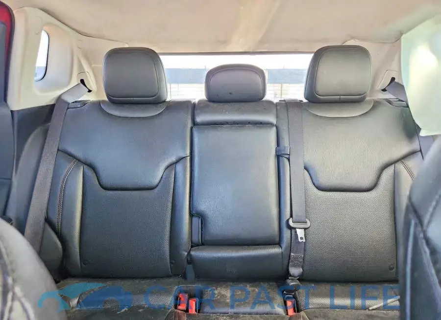3C4NJDCB2LT216205# 10