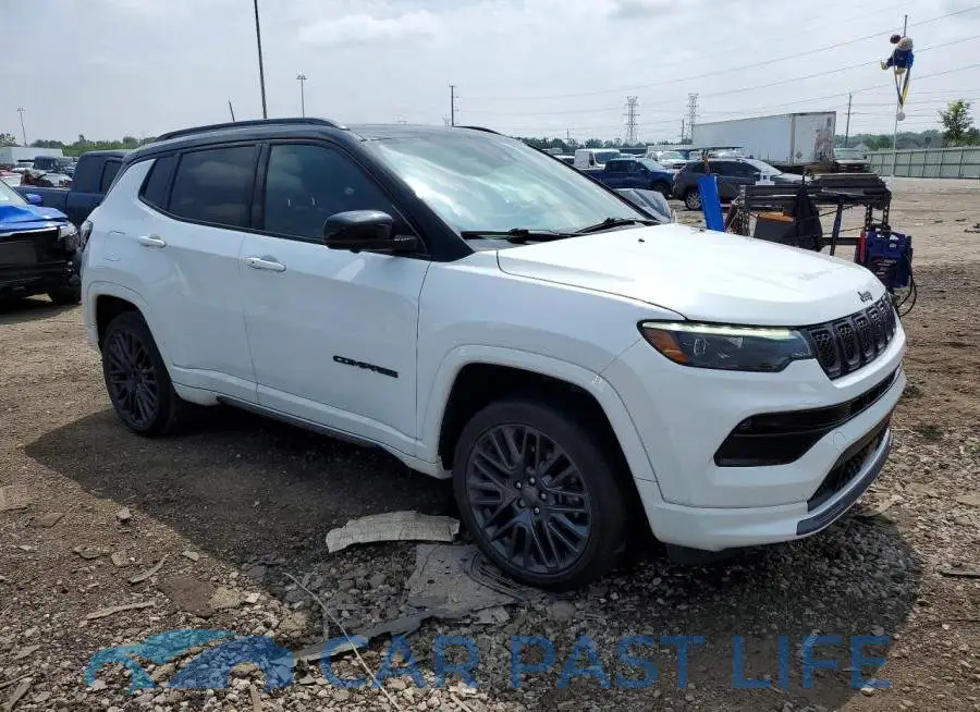 3C4NJDCN4PT500645# 4