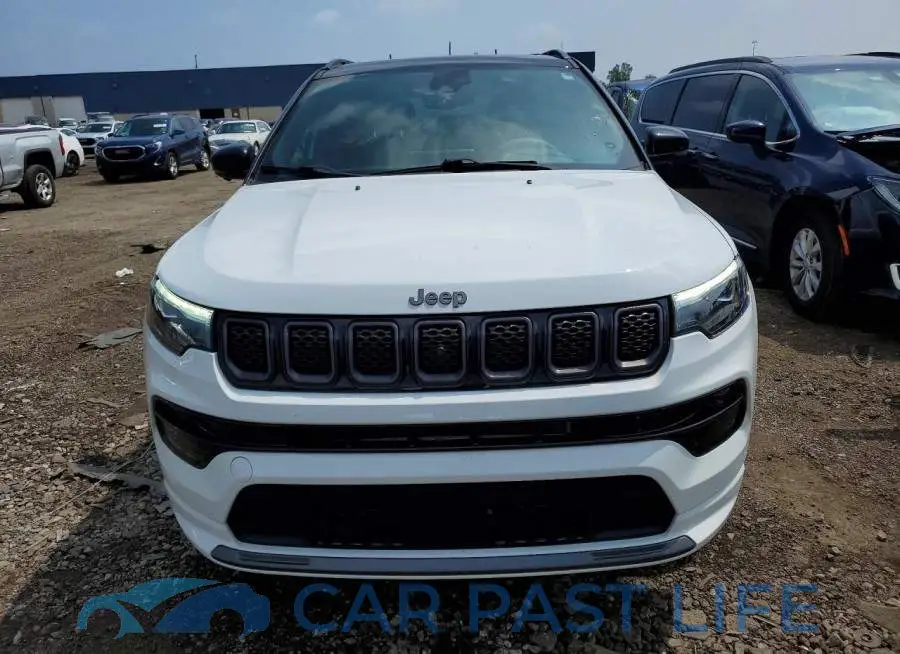 3C4NJDCN4PT500645# 5