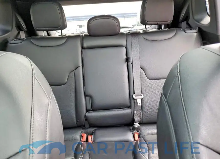 3C4NJDCN4PT500645# 10