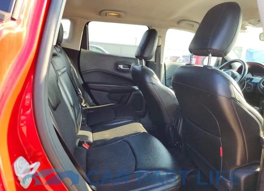 3C4NJDDB3JT441955# 10