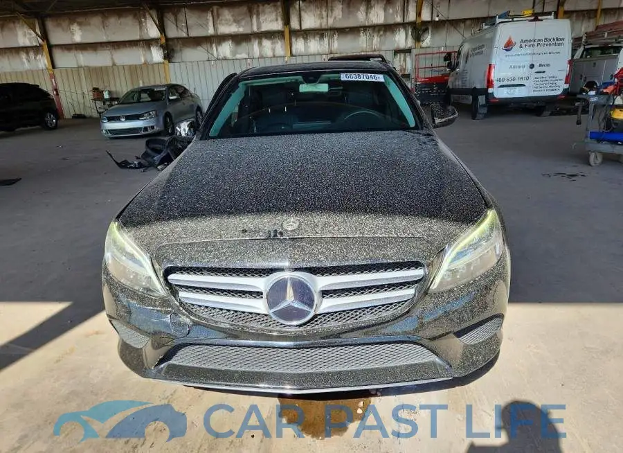55SWF8DB1KU289136# 5