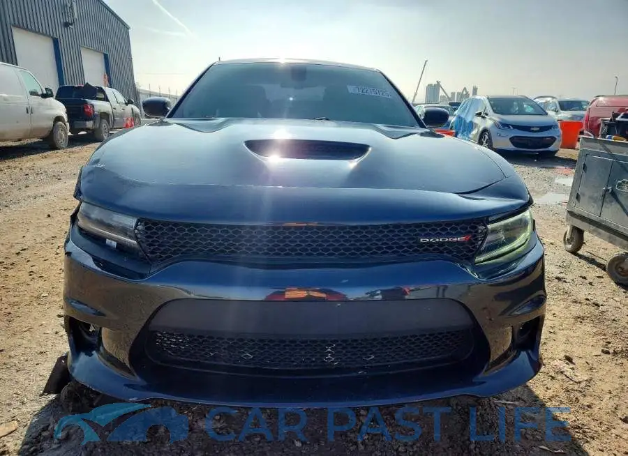 2C3CDXHG5KH715077# 5