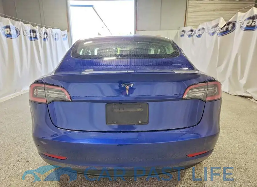 5YJ3E1EA4NF370365# 6