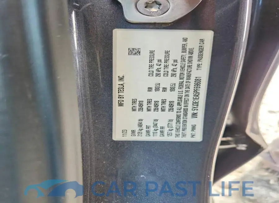5YJ3E1EA5PF696081# 12