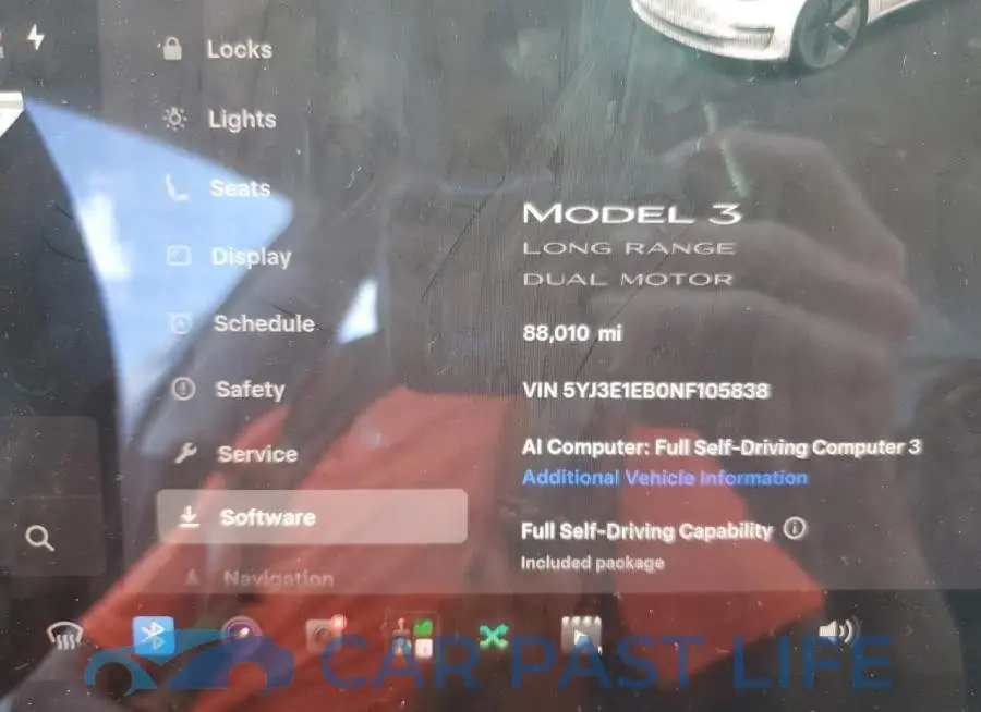 5YJ3E1EB0NF105838# 9