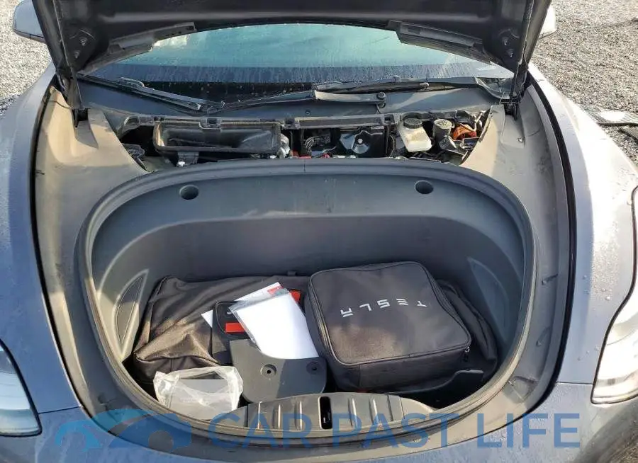 5YJ3E1EB0PF416690# 11