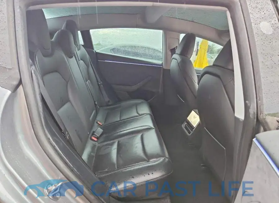 5YJ3E1EB5SF939096# 10