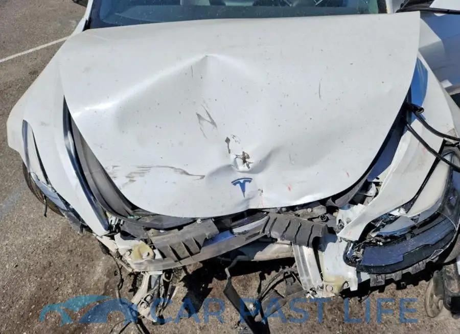 5YJ3E1EB8NF274702# 11