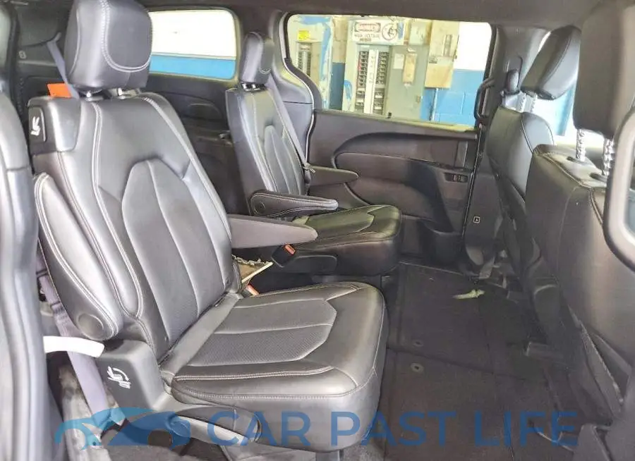 2C4RC1BG7TR193594# 11