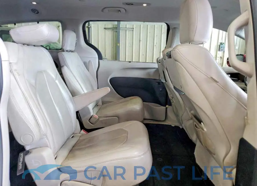 2C4RC1EG8JR214431# 11