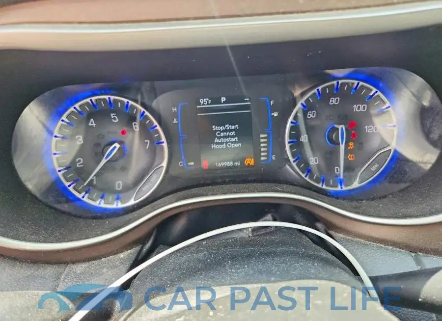 2C4RC1FG0JR157480# 9