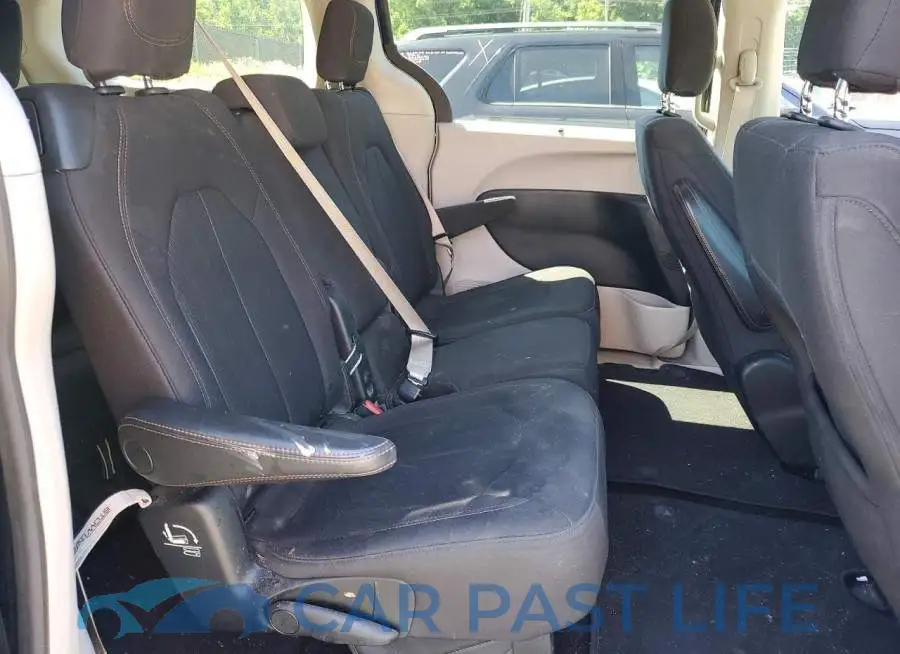 2C4RC1FG9JR351750# 11