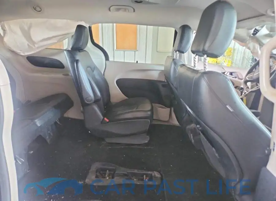 2C4RC1L7XJR236613# 11