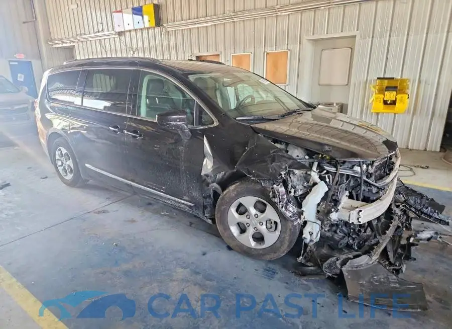 2C4RC1L7XJR236613# 4