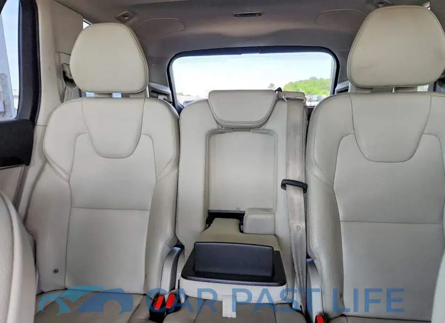 YV4102PK6K1504487# 10