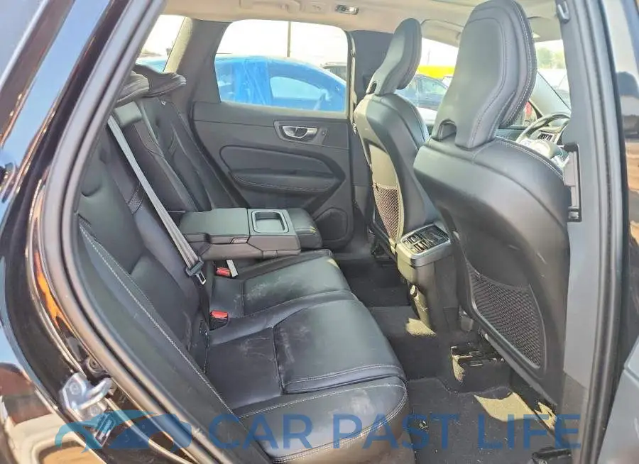 YV4102RL4M1824075# 10