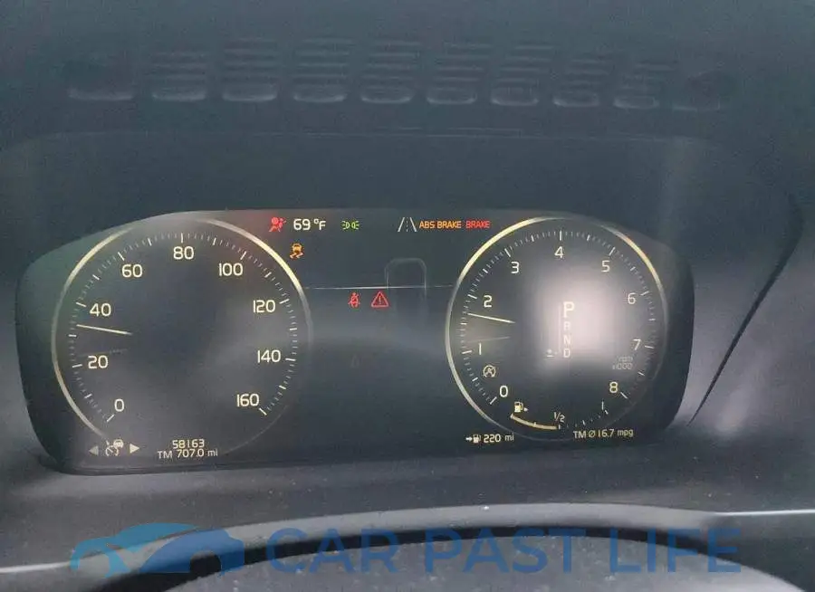 YV4A22PK2K1425229# 9