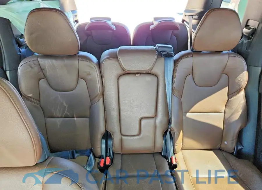 YV4A22PK5K1422308# 10
