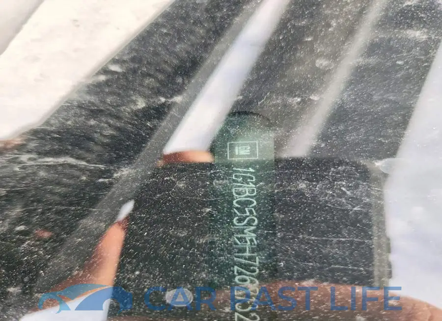 1G1BC5SM5H7268132# 13