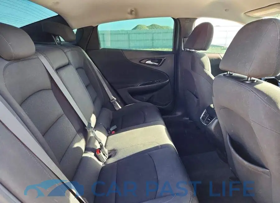1G1ZD5ST0NF174132# 10