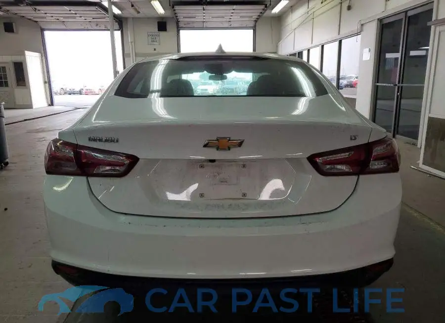 1G1ZD5ST2NF139530# 6