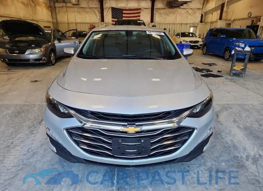 1G1ZD5ST4NF132790# 5