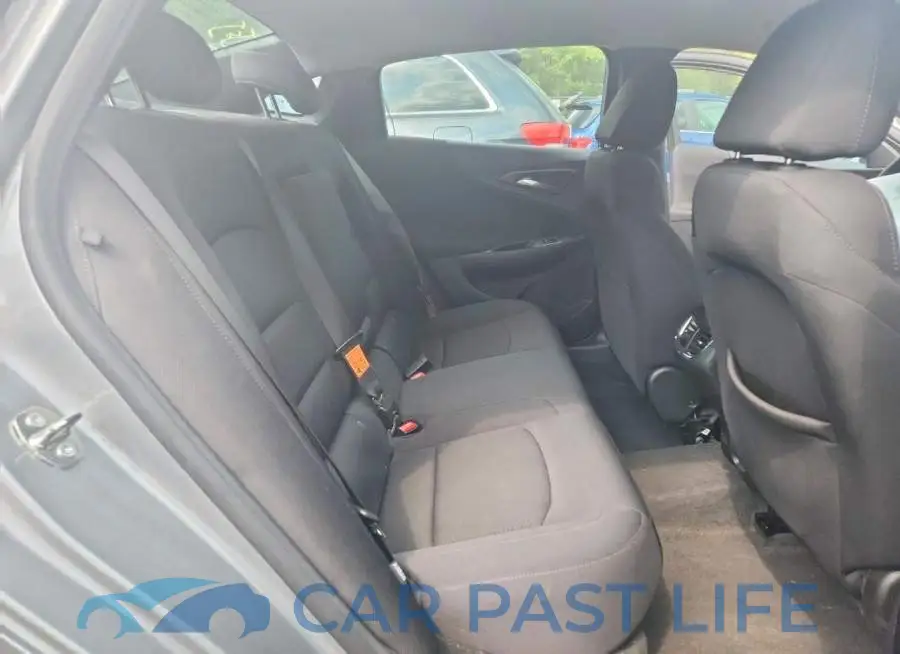 1G1ZD5ST8RF120048# 10