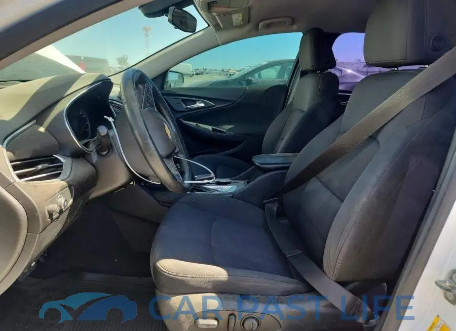 1G1ZD5ST9JF129149# 7