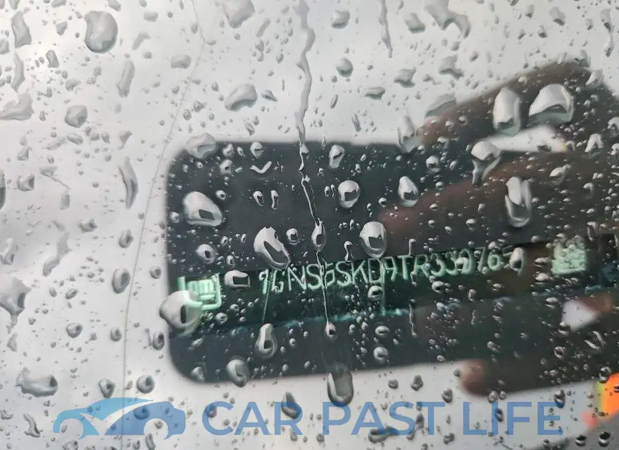 1GNS5SKD9TR330765# 12