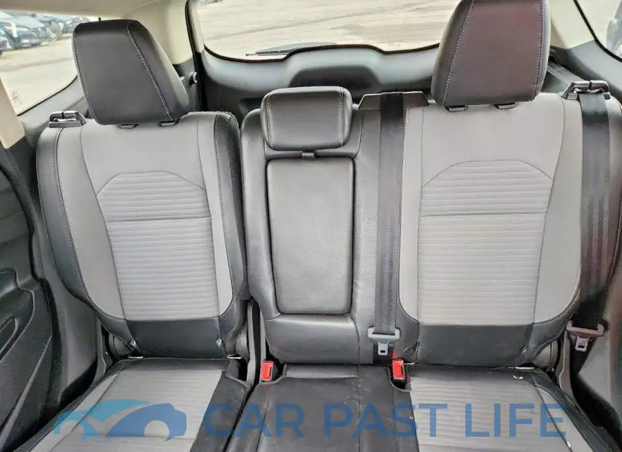 1FMCU9GD8KUB03530# 10