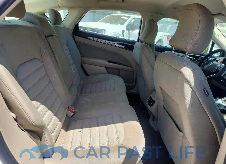 3FA6P0LUXKR168936# 10