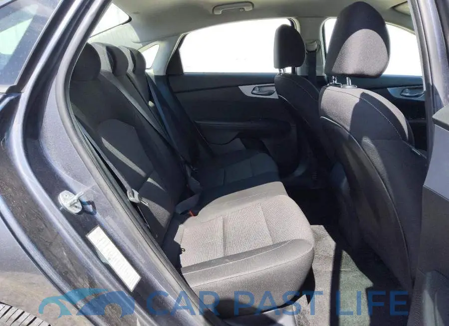 3KPF24AD9NE451309# 10