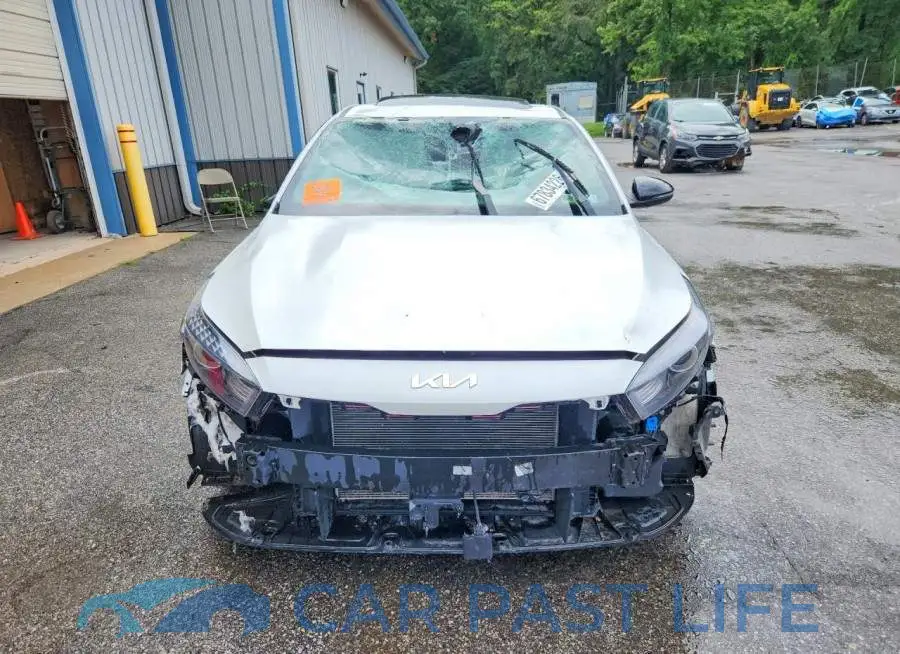 3KPF54AD7PE592485# 5