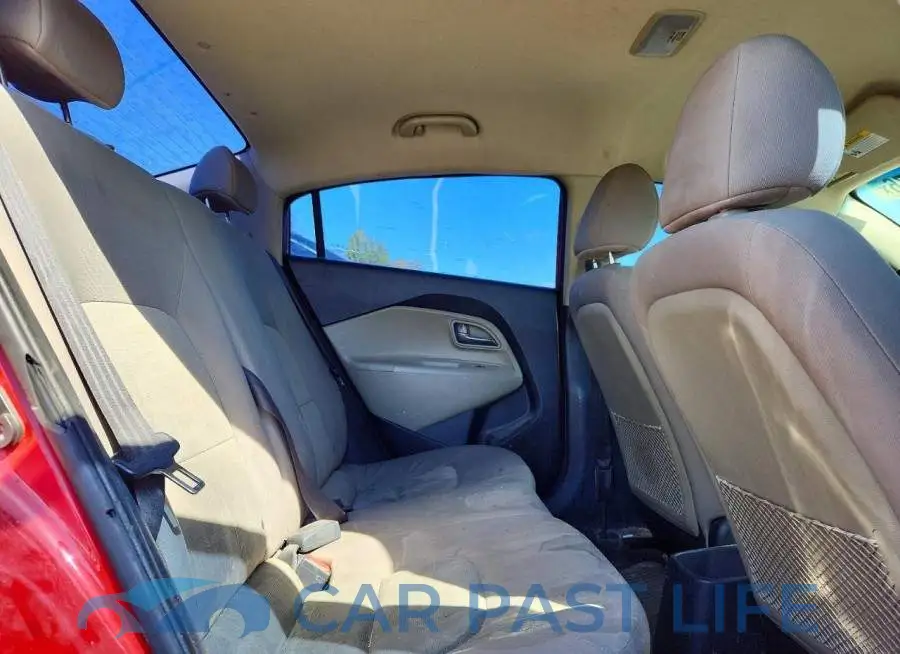 KNADM4A31H6048313# 10