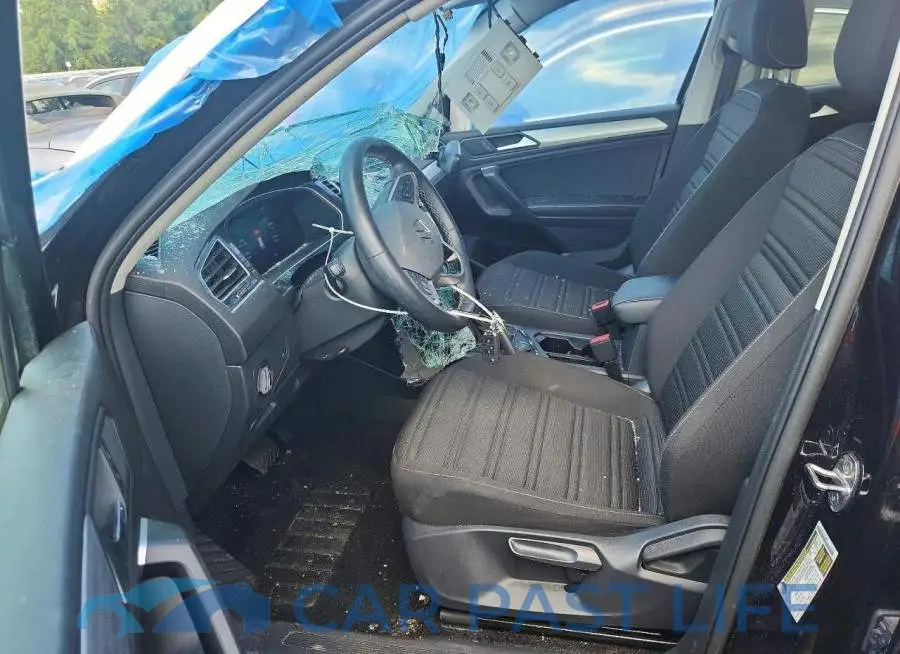 3VVFB7AX7RM130152# 7
