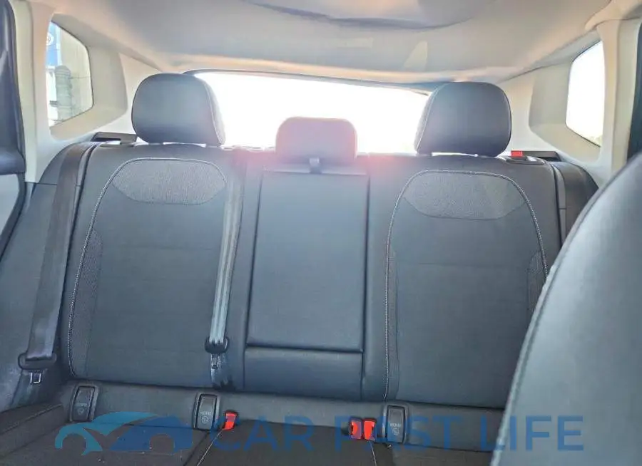 3VVSX7B26RM120246# 10