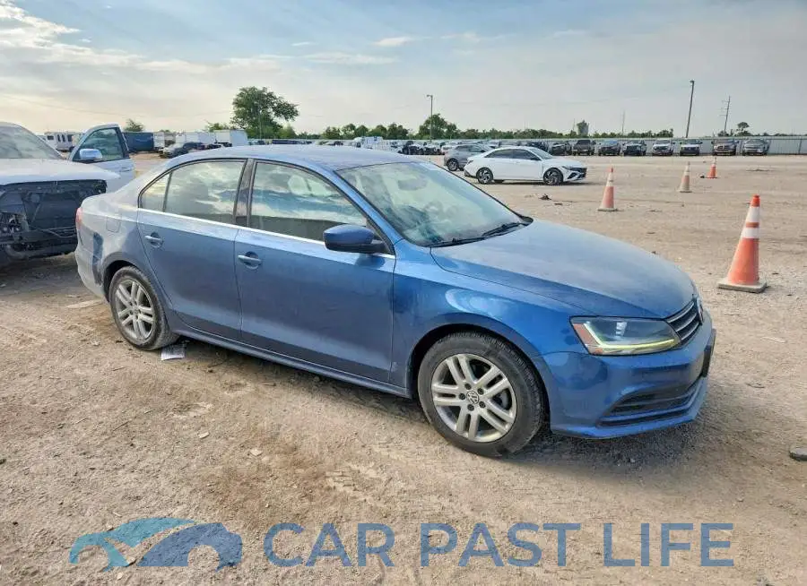 3VW2B7AJ6HM346742# 4