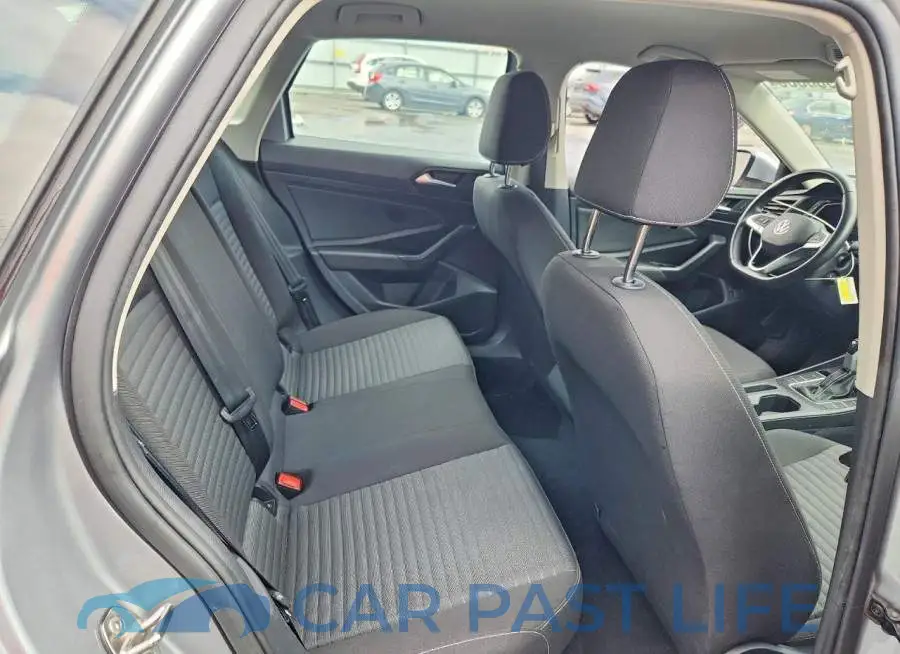 3VW5M7BUXRM014210# 10