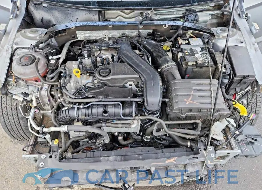 3VW5M7BUXRM014210# 11
