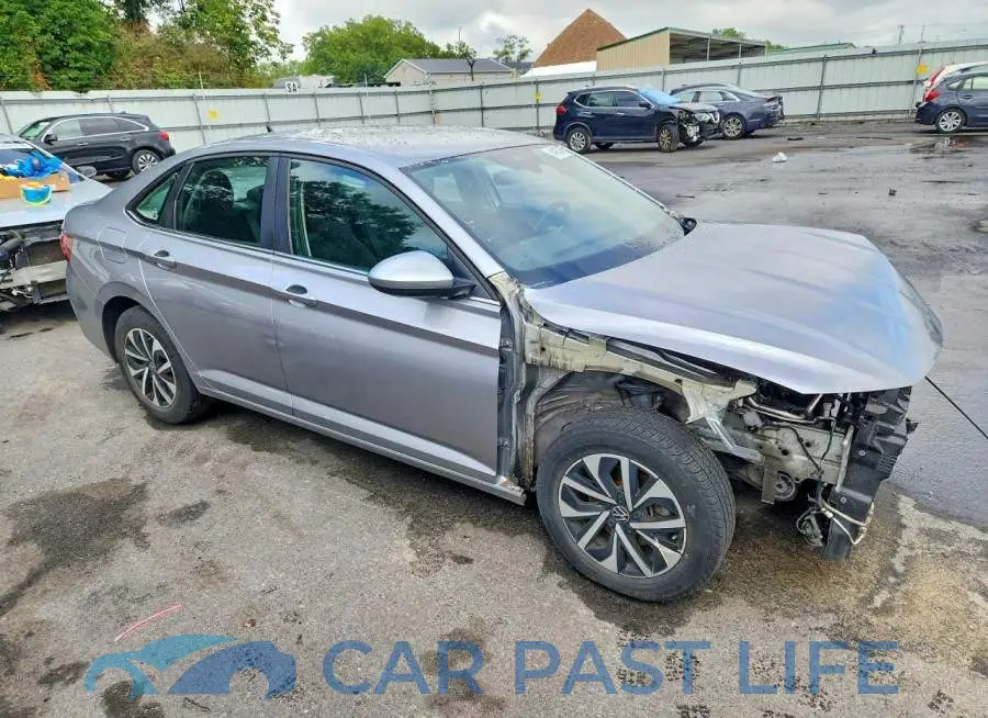 3VW5M7BUXRM014210# 4