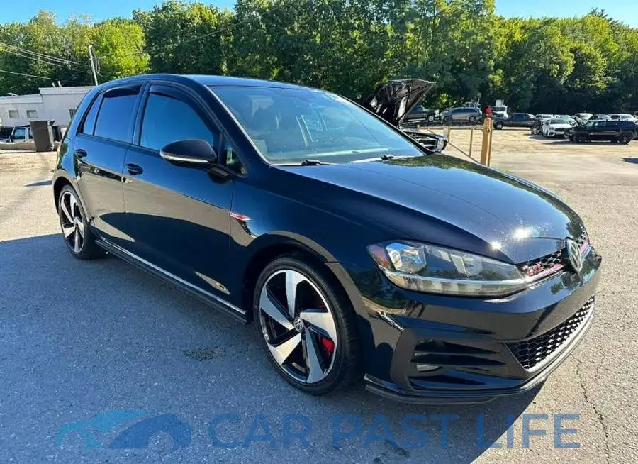 3VW5T7AU7MM000861# 4