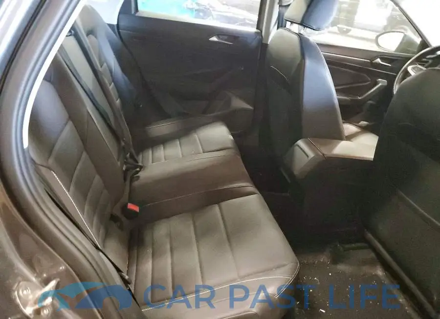 3VWEM7BU2RM039439# 10