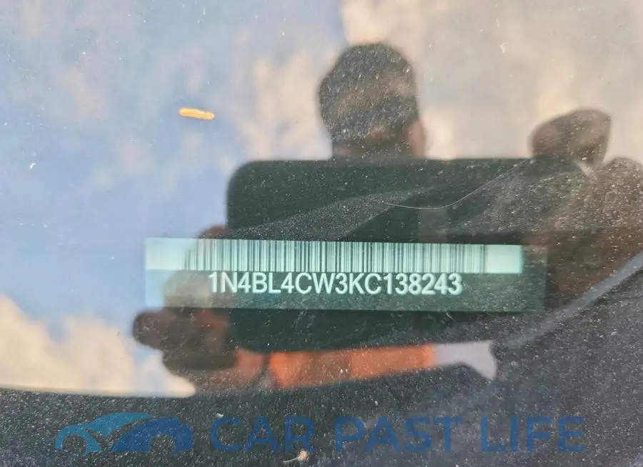 1N4BL4CW3KC138243# 12