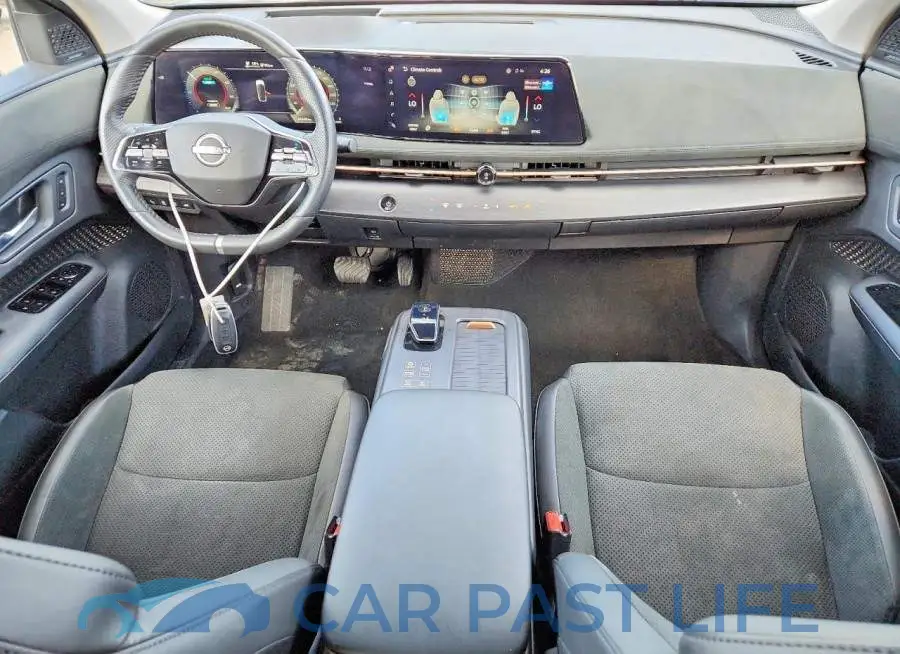 JN1DF0CD5RM742305# 8