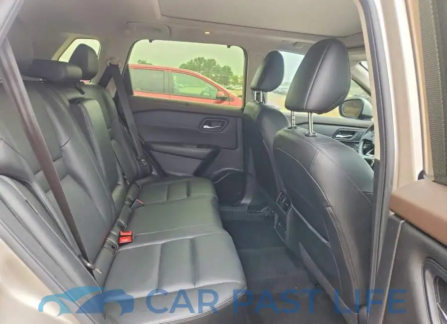 JN8BT3CA2PW007971# 11