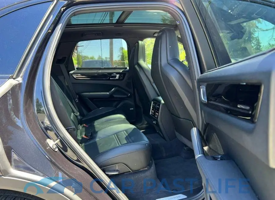 WP1AE2AY8KDA52072# 6