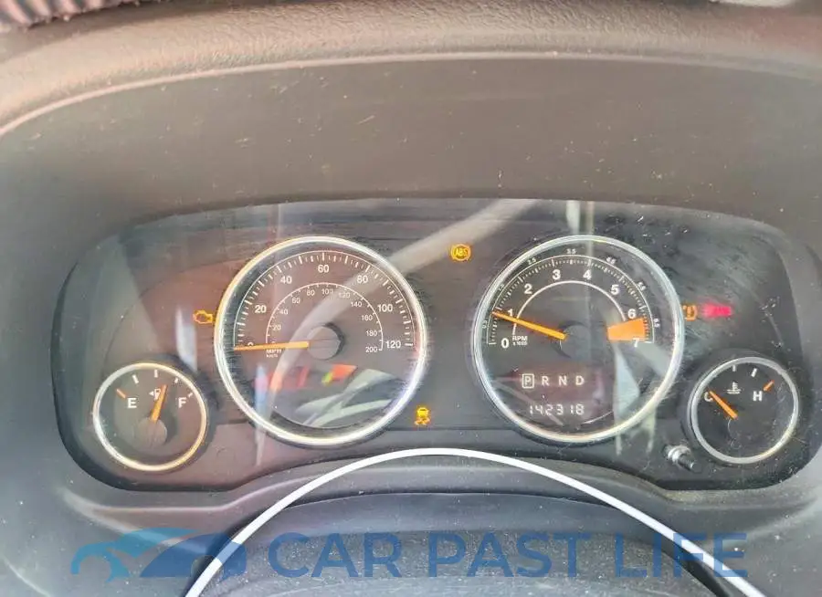 1C4NJCEB8HD162932# 9