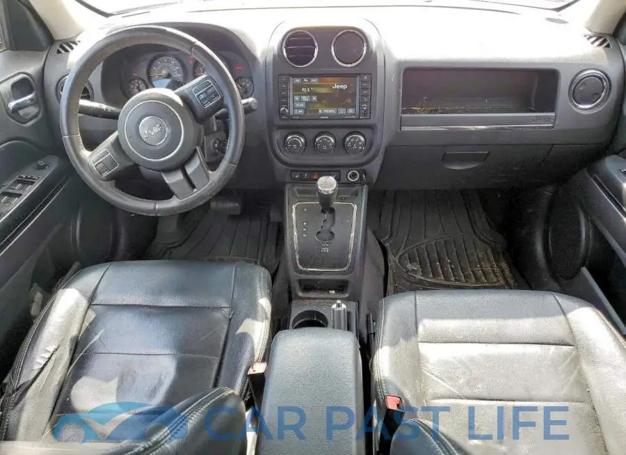 1C4NJRFB5HD206306# 8